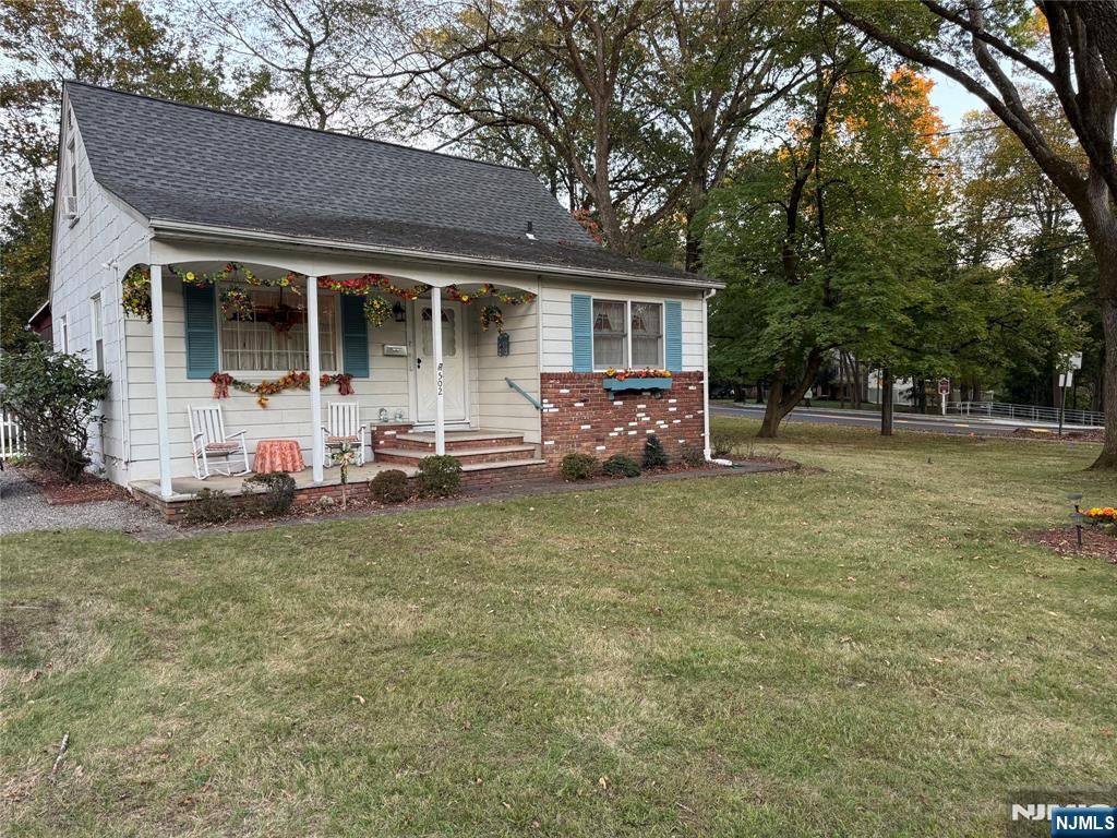 Photo of 502 Westwood Avenue, River Vale, NJ 07675 (MLS # 25036773)