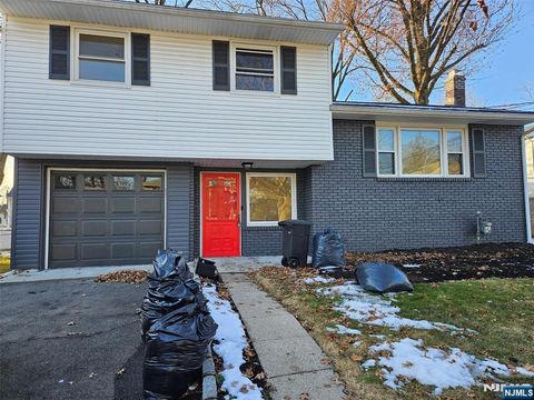 Photo of 208 Holly Drive, Roselle, NJ 07203 (MLS # 26000697)