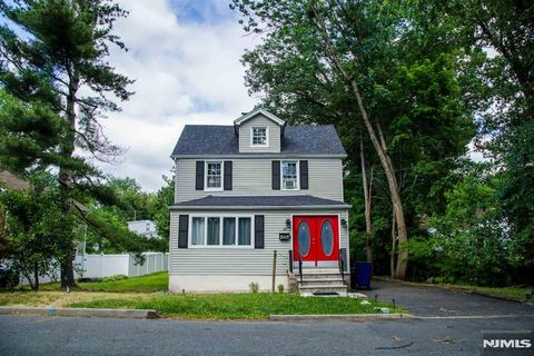 Photo of 518 W Anderson Street, Hackensack, NJ 07601 (MLS # 26019749)
