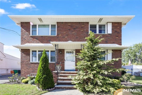 Photo of 325 Grant Avenue, Lyndhurst, NJ 07071 (MLS # 26038511)