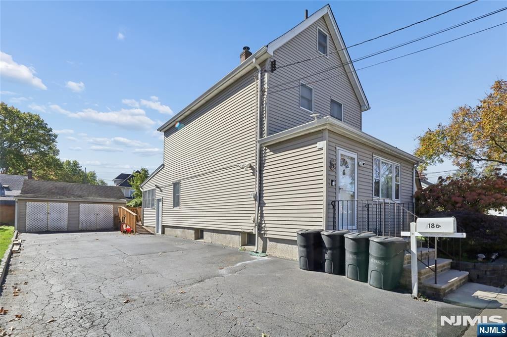 Homes for Sale in Northern NJ | ThisIsRiverEdge.com 186 Grand Street