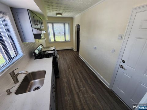 432 Broad Avenue Ridgefield NJ 07657