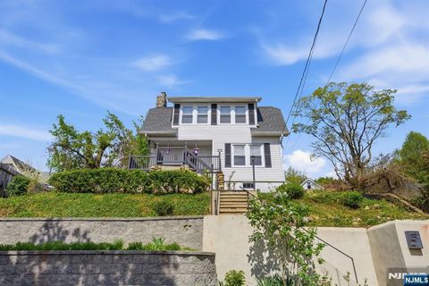 Photo of 212 William St, Boonton Township, NJ 07005 (MLS # 26014286)