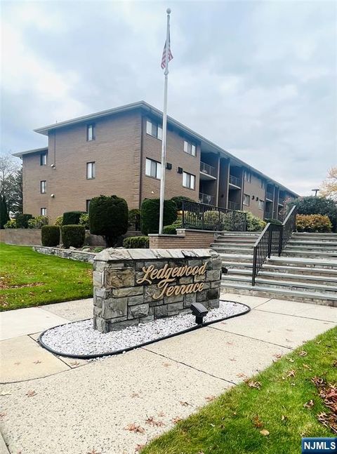 460 Liberty Street 460 B Unit 308 Little Ferry NJ 07643