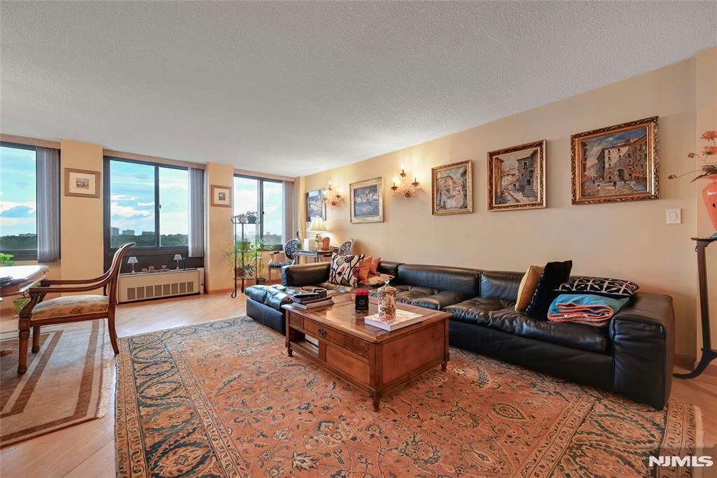 300 Winston Drive 603
