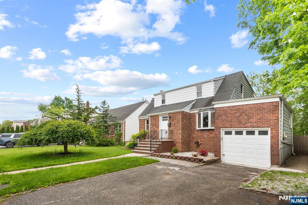 36 Deerfield Street