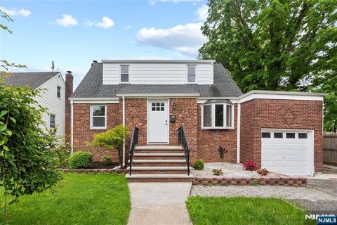 36 Deerfield Street Bergenfield NJ 07621