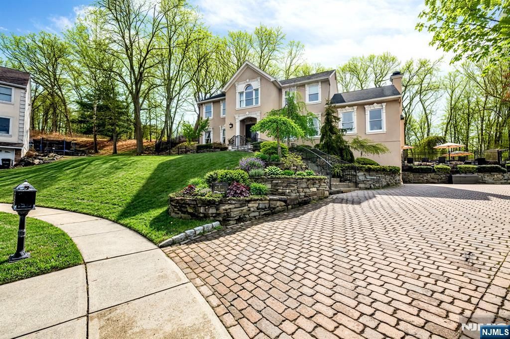 Photo of 4 Michele Court, Wayne, NJ 07470 (MLS # 26008536)