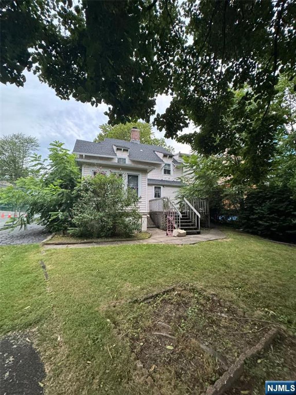 Photo of 103 Sylvan Street, Rutherford, NJ 07070 (MLS # 25038560)