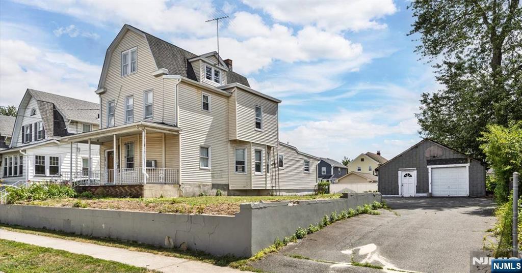 162 Forest Avenue
