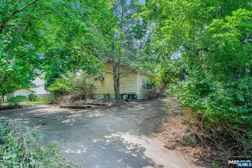 65 Knickerbocker Road