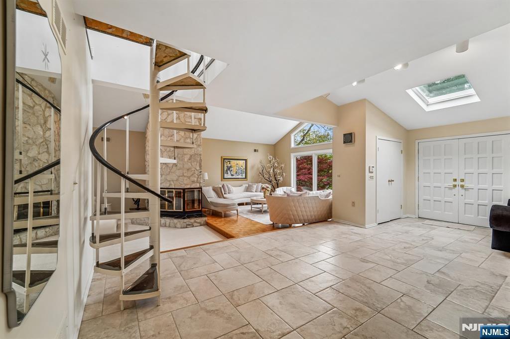 8 Union Hill Road