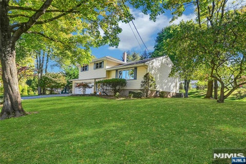 Photo of 15 Windsor Court, Norwood, NJ 07648 (MLS # 26025334)