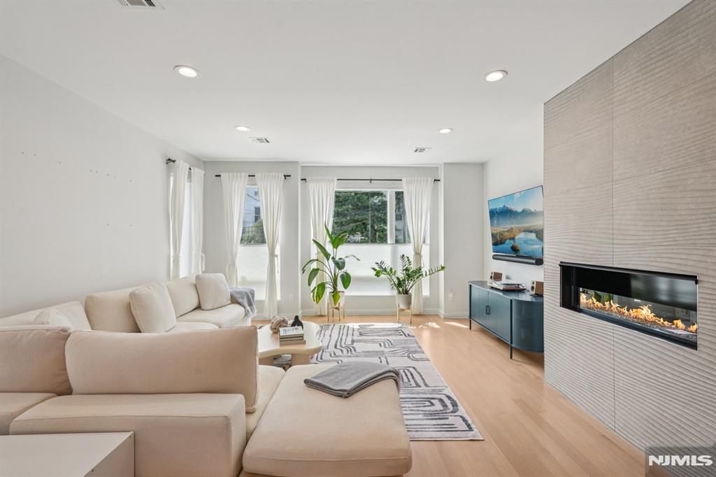 21 B Sterling Place