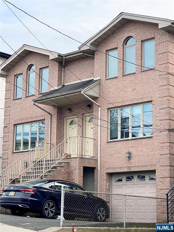 64 West Ruby Ave B, Palisades Park, New Jersey - 3 Bedrooms  
4 Bathrooms  
10 Rooms - 