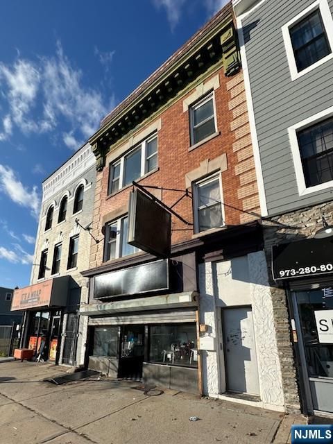 Photo of 504 Springfield Avenue, Newark, NJ 07103 (MLS # 26010619)