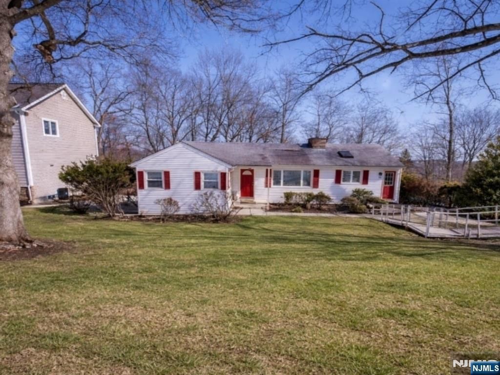 Photo of 160 Degray Street, Haledon, NJ 07508 (MLS # 26011565)