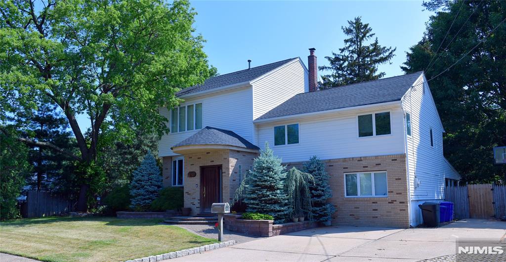 3-07 Dorothy Street