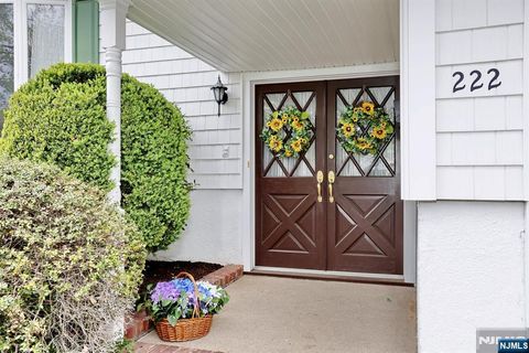 Photo of 222 Merritt Drive, Oradell, NJ 07649 (MLS # 26014958)