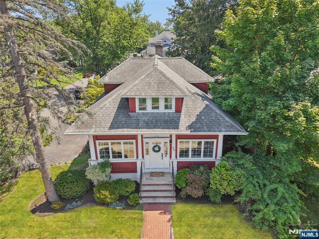 99 Clairmont Avenue