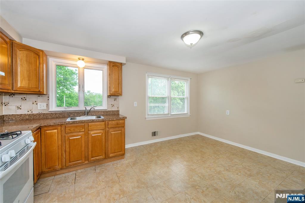 56 Corabelle Avenue 2