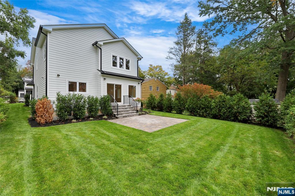 122 Columbus Drive