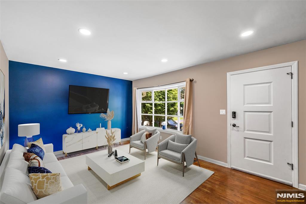 101 Pinecrest Terrace