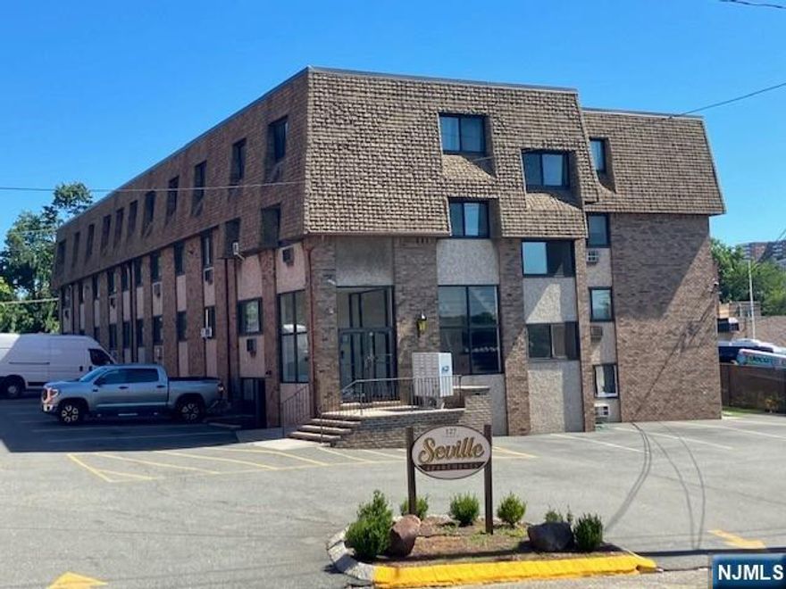 UPDATED SPACIOUS AND BRIGHT 1 BR IN PALISADES PARK WITH ASSIGNED OFF STREET PARKING. FRESHLY PAINTED WITH UPDATED BATHROOM AND KITCHEN, WOOD FLOORS,WALL AC WITH REMOTE,FULL SIZE FRIDGE. NEW LAUNDRY ON SITE AND WALKING DISTANCE TO SHOPS, HOUSES OF WARSHIP AND NYC TRANSPORTATION. 24HR ON SITE SUPERINTENDENT OWNER HAS A NEW JERSEY REAL ESTATE LICENSE