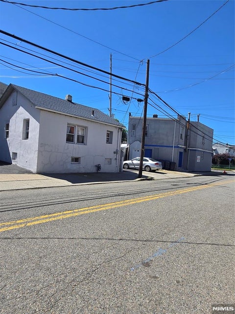 Photo of 198 Kansas Street, Hackensack, NJ 07601 (MLS # 26021112)