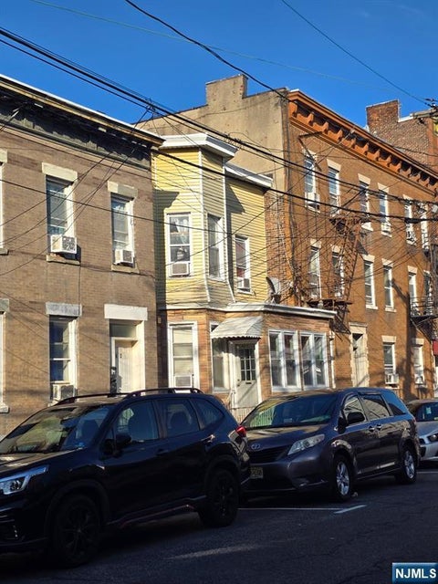 Photo of 424 56th ST #2nd FL, West New York, NJ 07093 (MLS # 26033064)