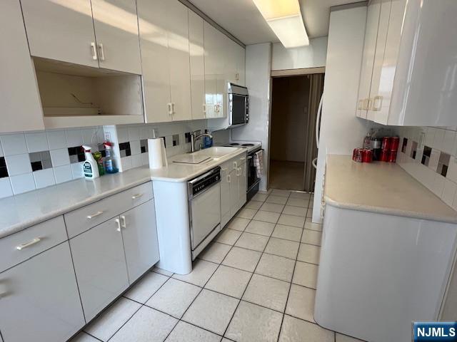 300 Winston Drive 619