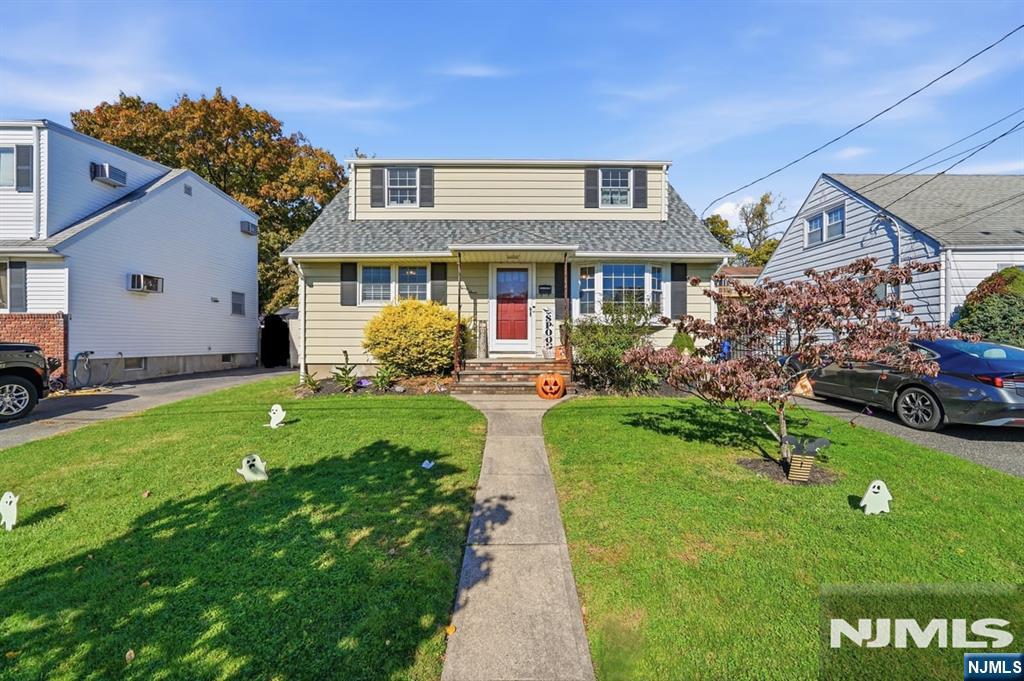 33 Hillside Drive