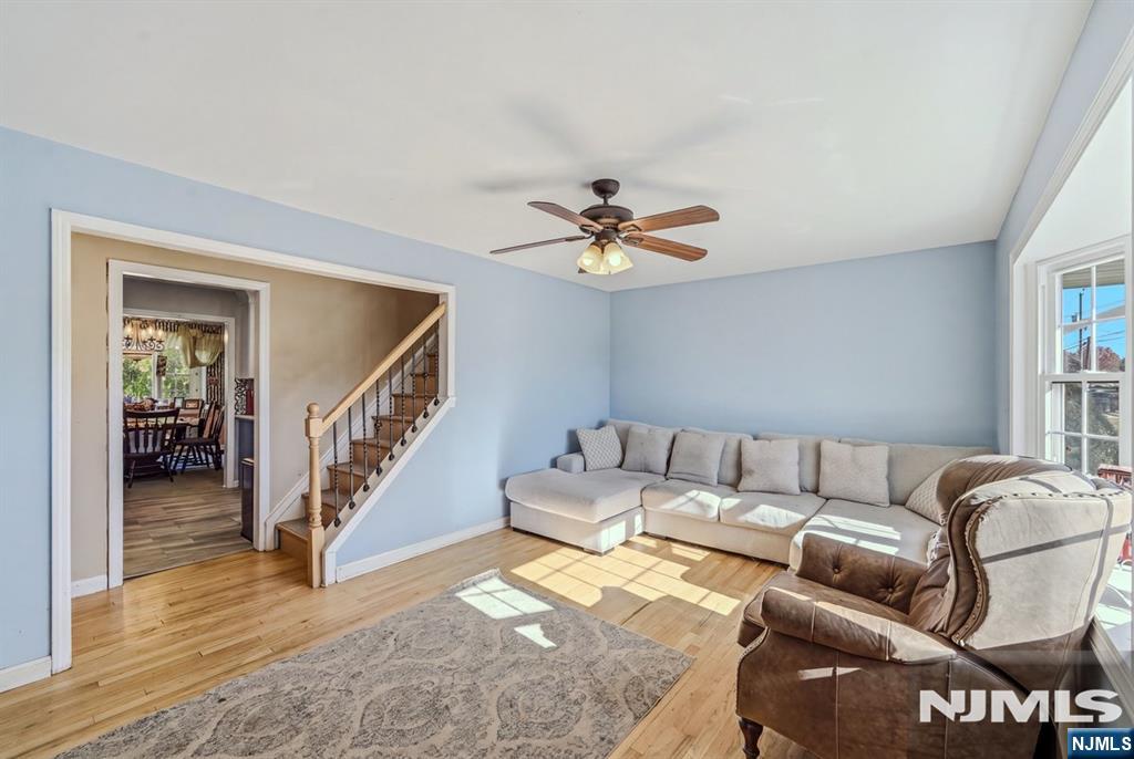 33 Hillside Drive