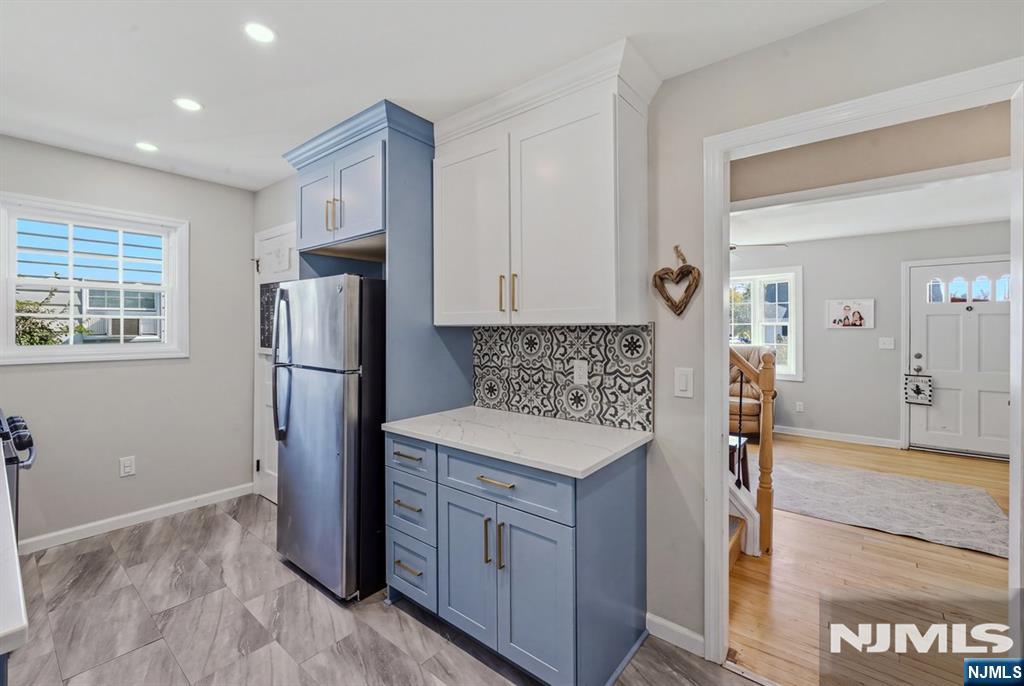 33 Hillside Drive