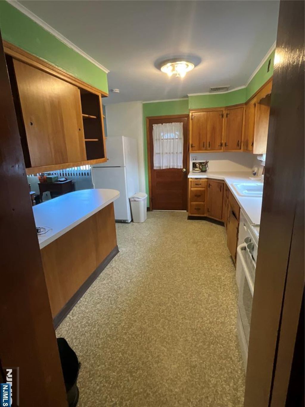 Photo of 219 Copeland Avenue, Lyndhurst, NJ 07071 (MLS # 25043704)