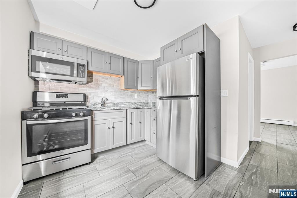 640 Franklin Avenue 1M