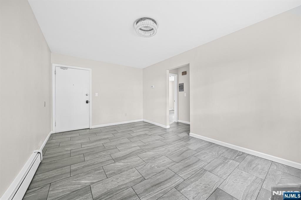 640 Franklin Avenue 1M