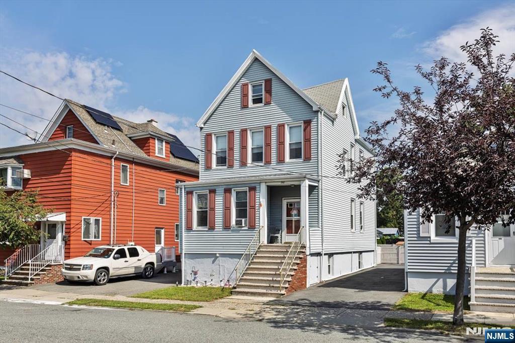 341 Grove Street