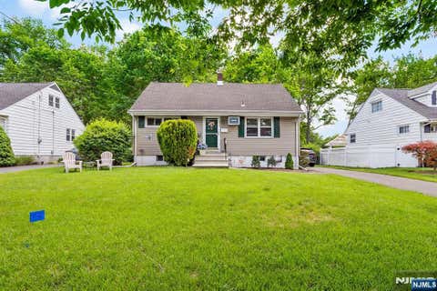 Photo of 642 Ellington Road, Ridgewood Village, NJ 07450 (MLS # 26020224)