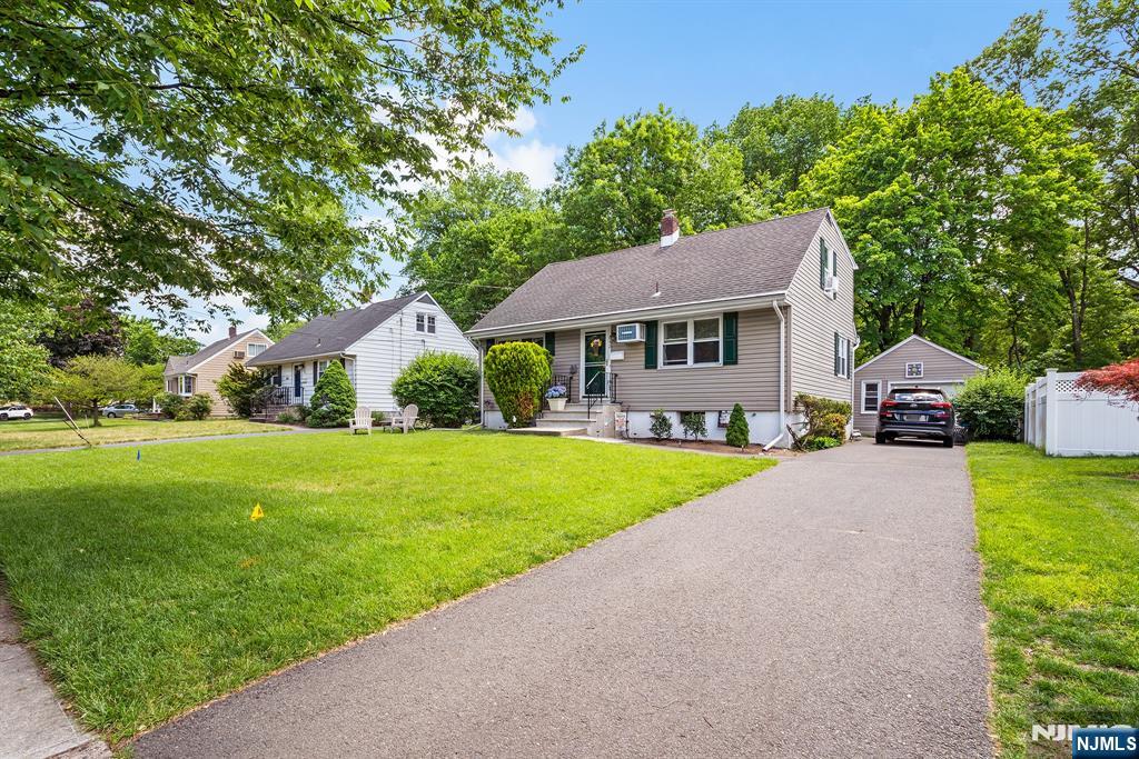 642 Ellington Road