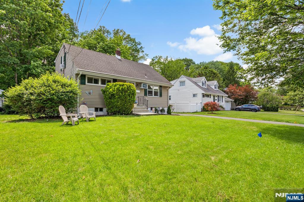 642 Ellington Road