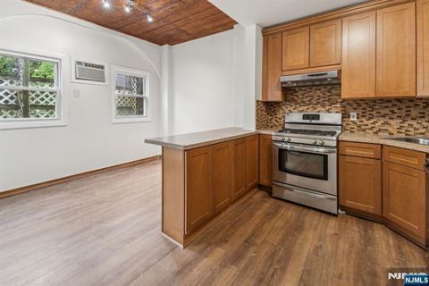 Photo of 310 Paterson Plank Rd #1R, Jersey City, NJ 07307 (MLS # 25040975)