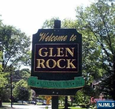 Rental Property at 189 Rock Rd 3, Glen Rock, New Jersey - Bedrooms: 2 
Bathrooms: 1 
Rooms: 5  - $3,100 MO.