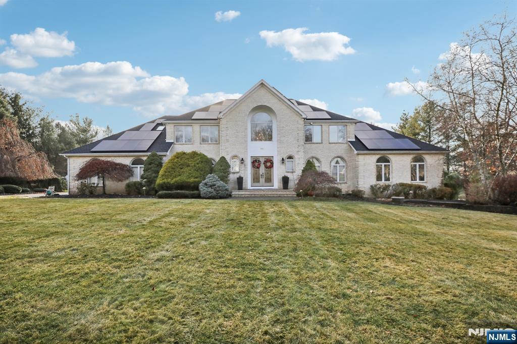 36 Woodshire Terrace, Montville Twp, New Jersey - 7 Bedrooms  
6.5 Bathrooms  
13 Rooms - 