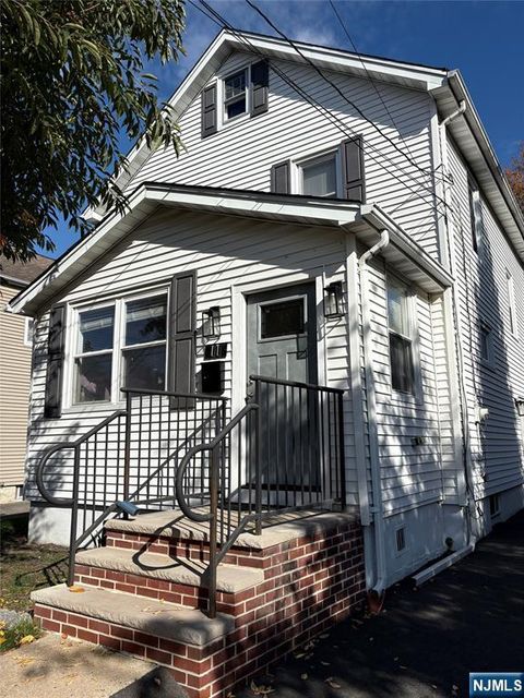 Photo of 11 Holland, Demarest, NJ 07627 (MLS # 26019998)