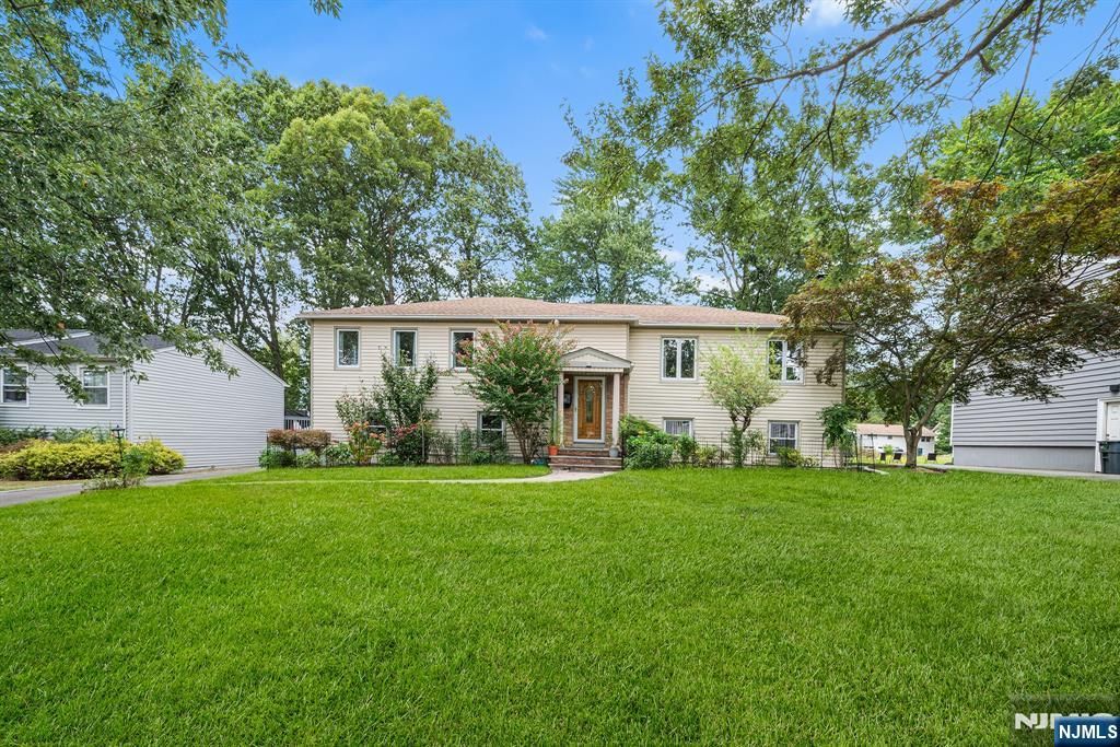 Photo of 45 Brandon Avenue, Livingston, NJ 07039 (MLS # 25034478)