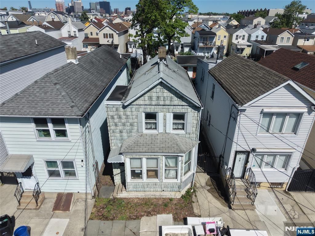 Photo of 88 Komorn ST, Newark, NJ 07105 (MLS # 26017041)