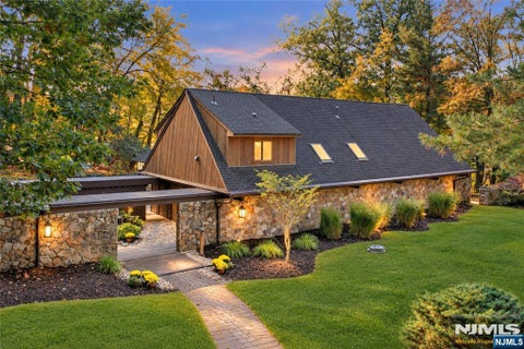 Photo of 59 Youngs Road, Mahwah, NJ 07430 (MLS # 26038766)