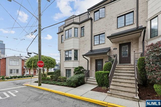 140 Cedar Street