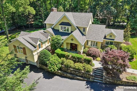 Photo of 650 Fairview Place, Wyckoff, NJ 07481 (MLS # 26023202)